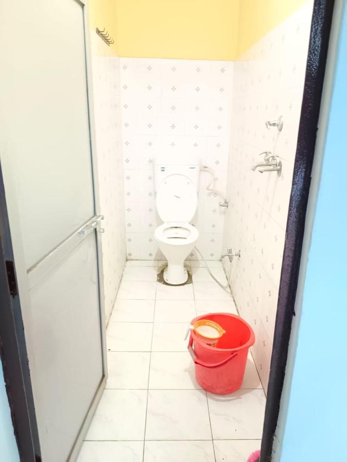 Sankardev Guest House D24 35 Varanasi Bagian luar foto