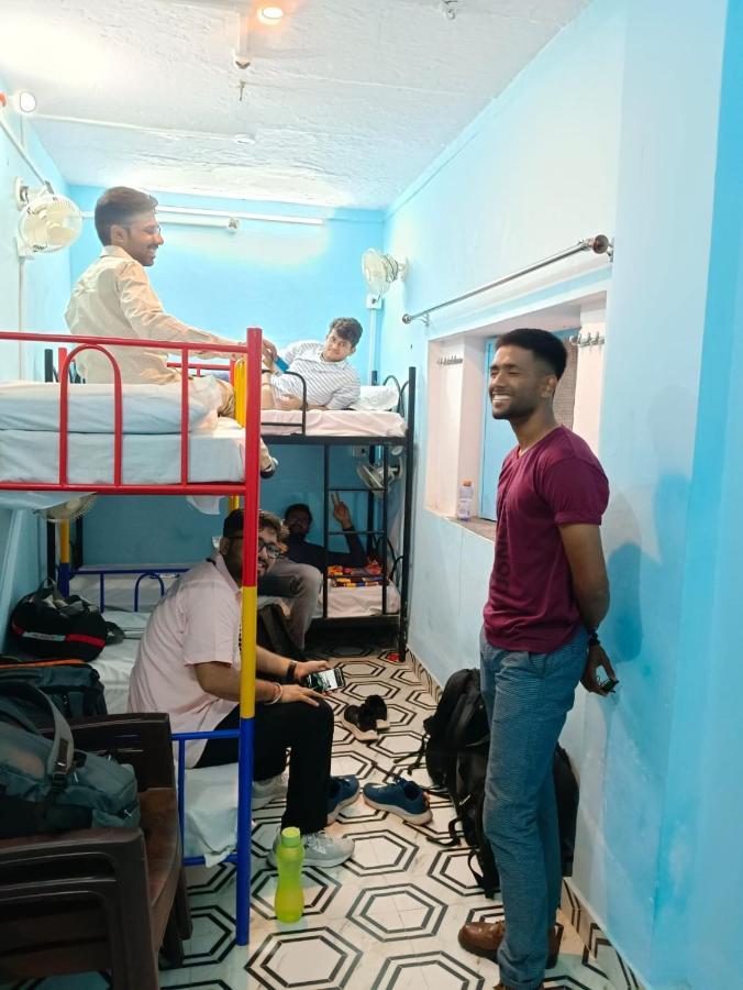Sankardev Guest House D24 35 Varanasi Bagian luar foto